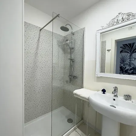 Bed and Breakfast Dai 3 Santi Λέτσε